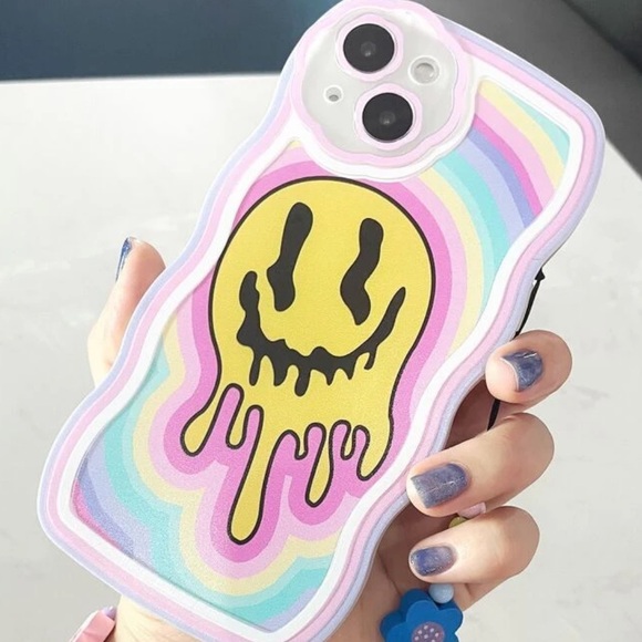 NEW Hot Topic iPhone 13 Pro Melting Smiley Emo Graphic Wavy Edge Phone Case - Picture 1 of 3